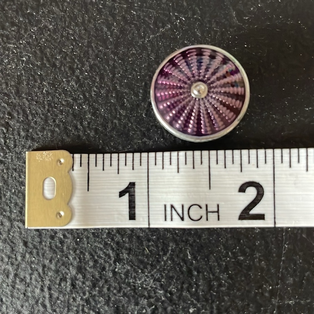 ❤️ 5/$25 - Gingersnaps & Co 3/4” black/purple snap (each sold separately)